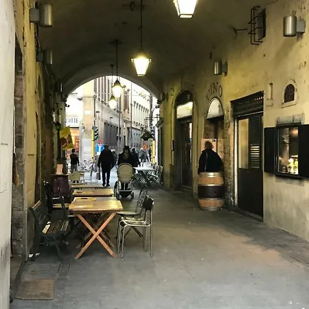 Quiet In The Florencja